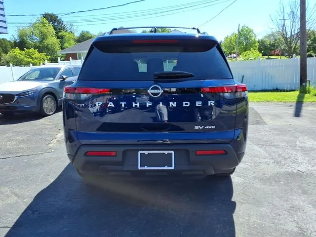 2023 Nissan Pathfinder SV - Photo 6