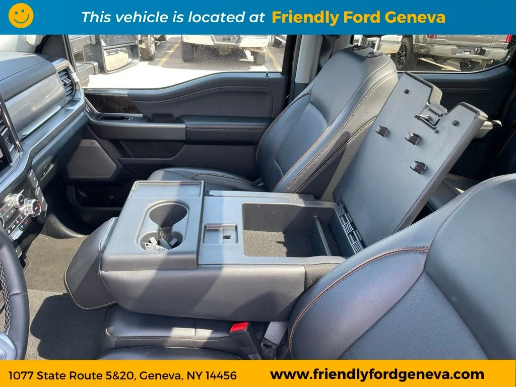 Used 2025 Agate Black Metallic Ford Lariat image 31