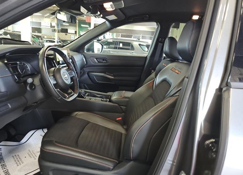 Used 2024 GRAY NISSAN ROCK CREEK image 5