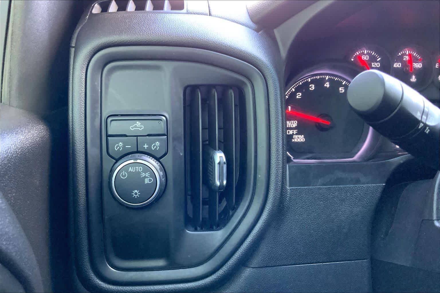 Used 2021 Black Chevrolet Custom image 33