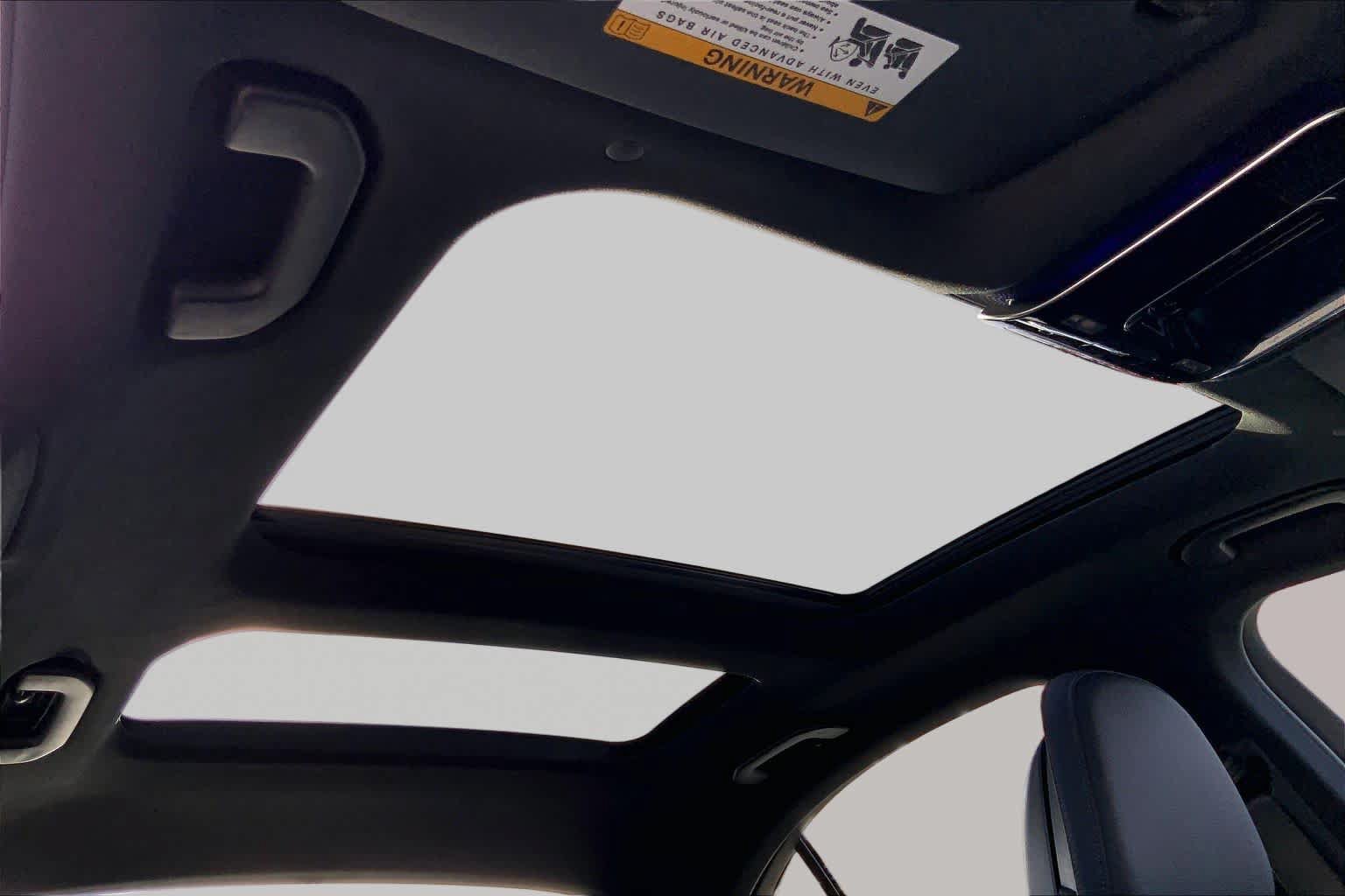 New 2027 Graphite Grey Metallic Mercedes-Benz C 300 image 11