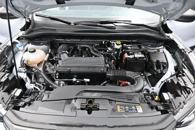 Used 2025 Silver Ford ST-Line image 30
