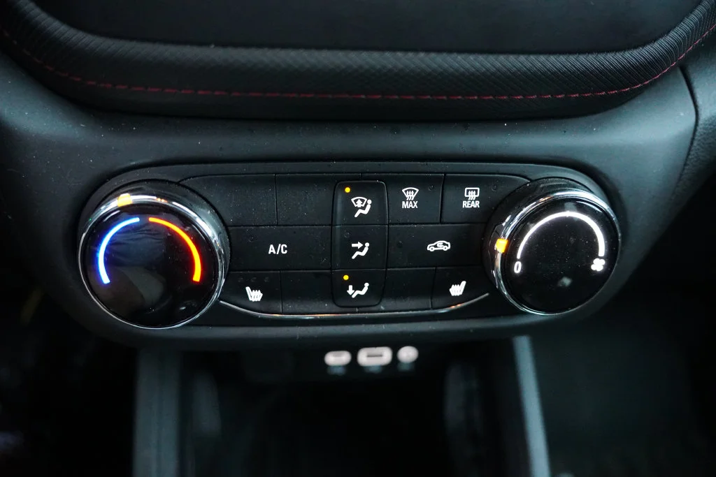 Used 2023 Mosaic Black Metallic Chevrolet RS image 6