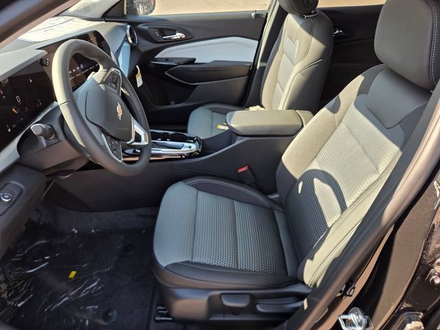 2026 Chevrolet Trax LT - Photo 6