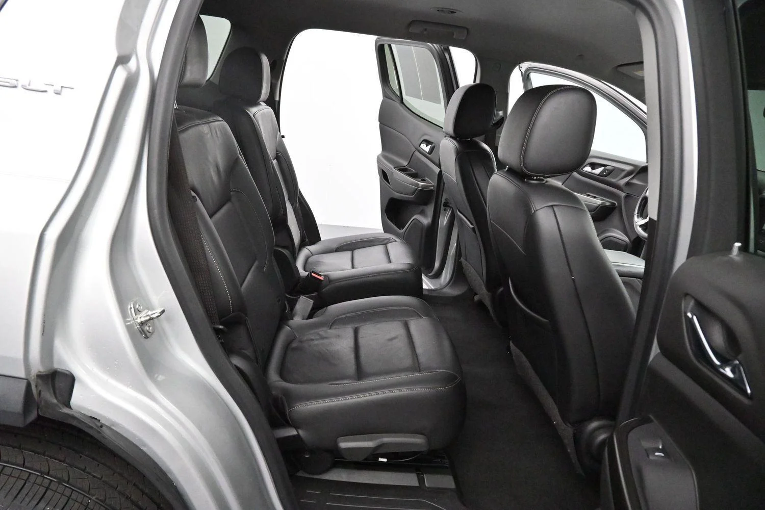 Used 2020 Quicksilver Metallic GMC SLT image 34