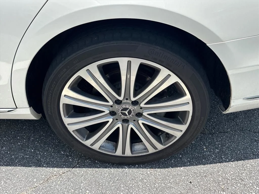 Used 2019 White Mercedes-Benz E 300 image 5