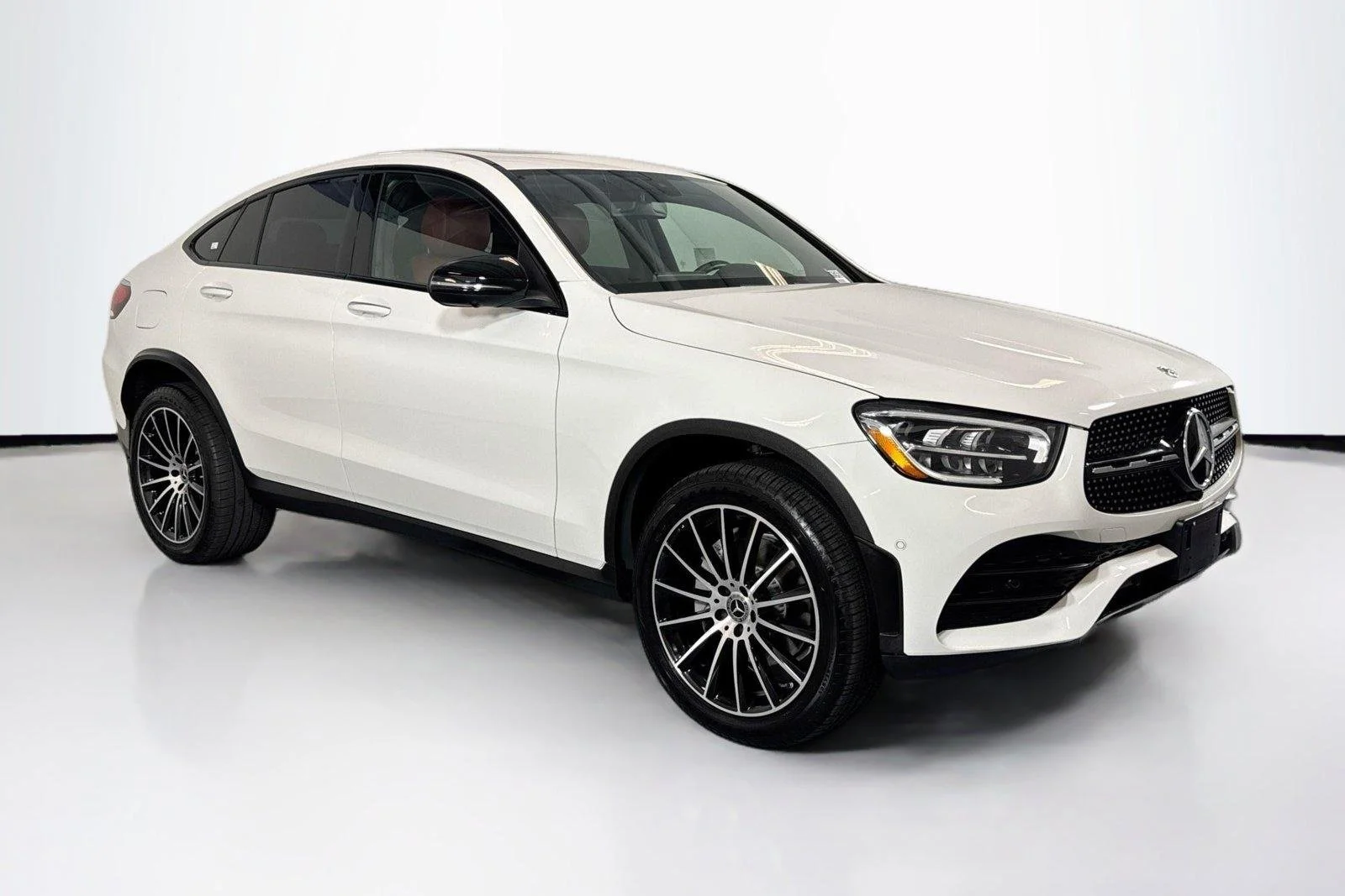 Used 2021 Polar White Mercedes-Benz GLC 300 image 3