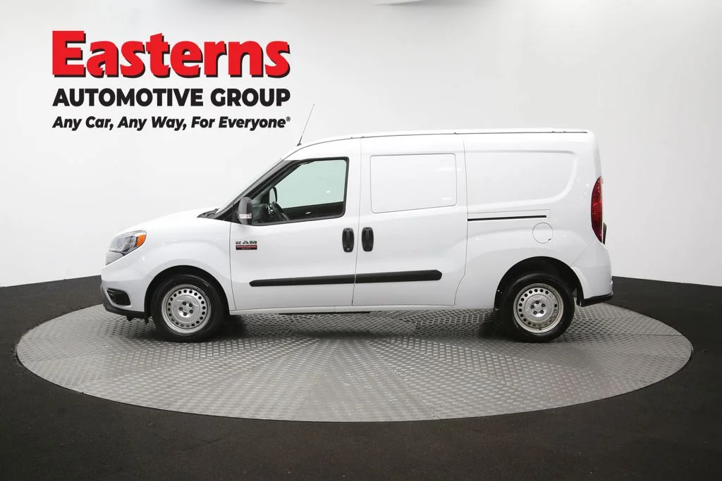 Used 2022 White Ram Base image 58