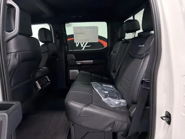 New 2026 Star White Metallic Tri-Coat Ford F-250® Platinum® image 25