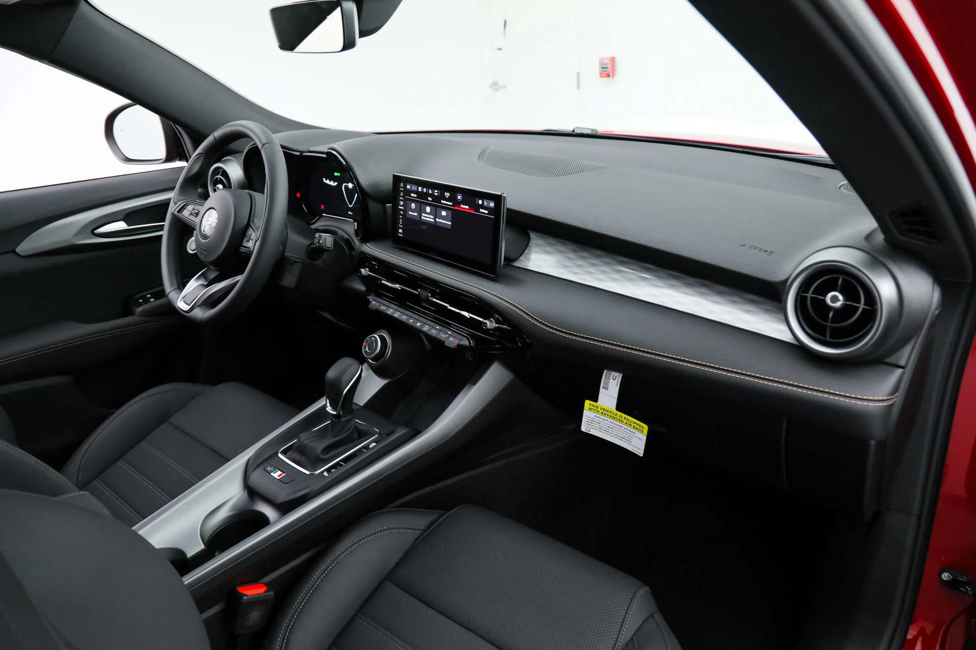 2025 Alfa Romeo Tonale Base - Photo 11