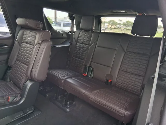 Used 2022 White Cadillac Sport Platinum image 23