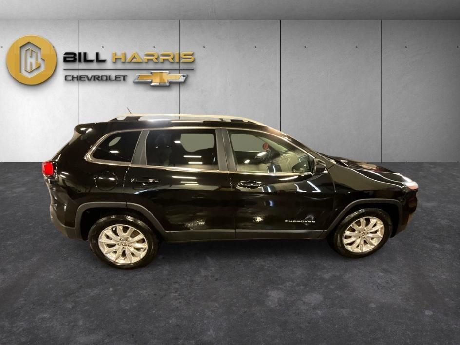 Used 2017 Black Jeep Limited image 10
