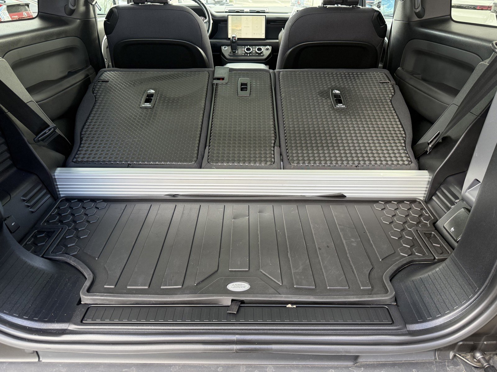 2023 Land Rover Defender X - Photo 24