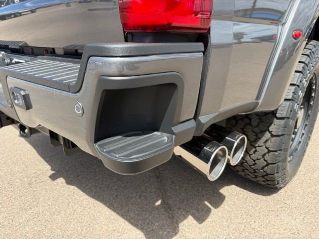 New 2026 Carbonized Gray Metallic Ford Lariat image 8