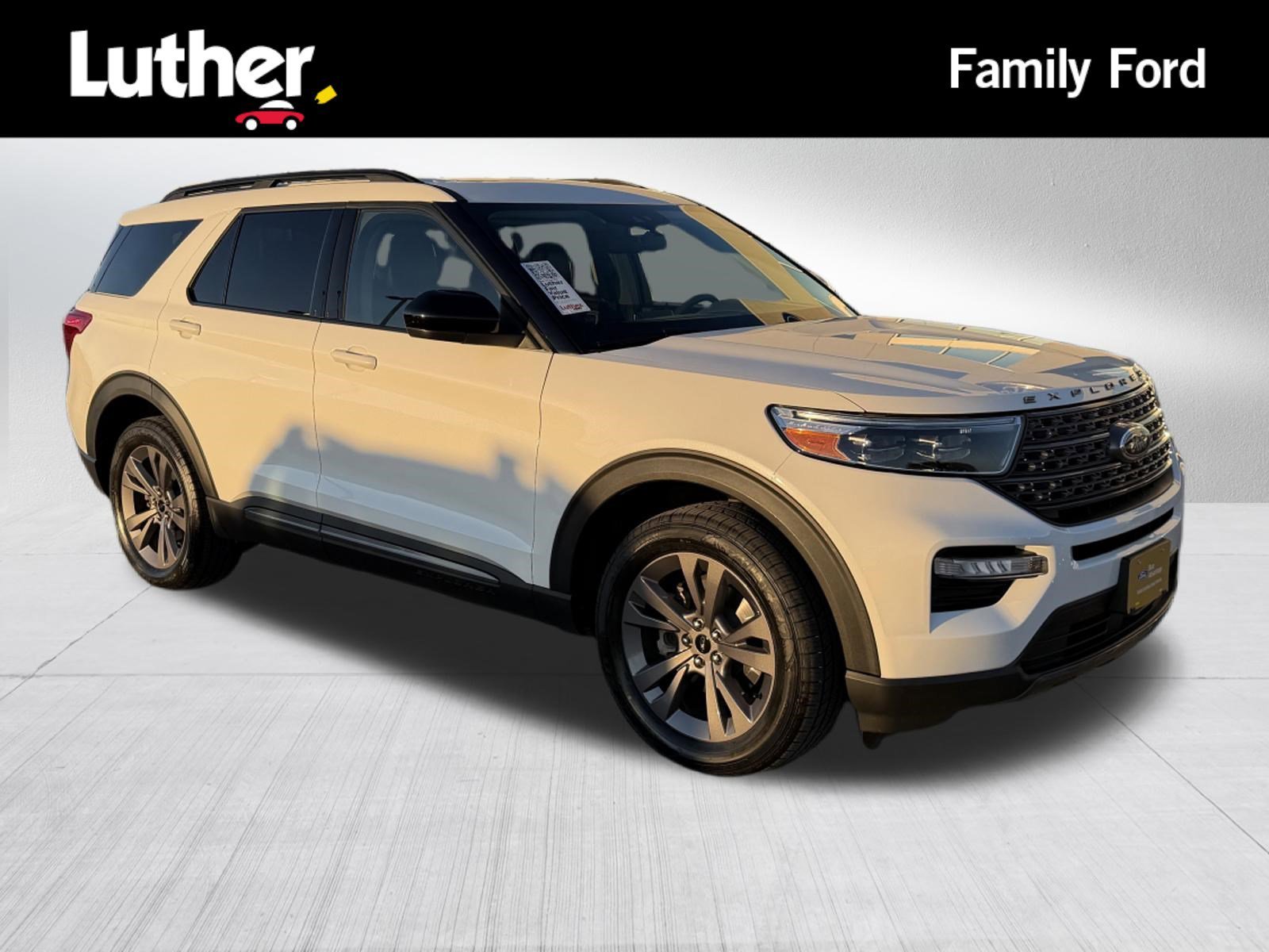 2023 Ford Explorer XLT 4WD's photo