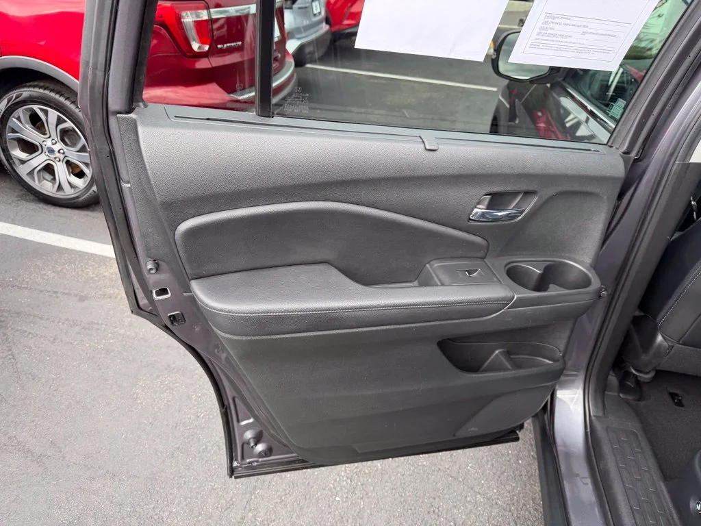 2020 Honda Pilot EX-L - Photo 14