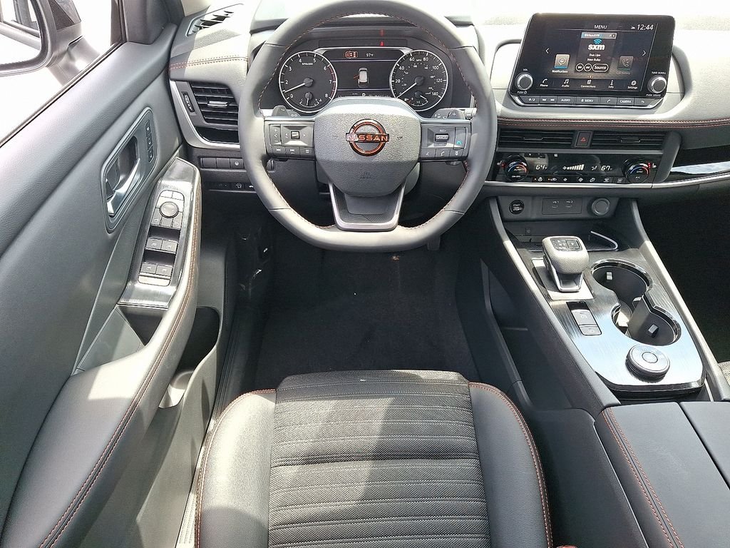 New 2026 Everest White Pearl TriCoat Nissan Rock Creek® image 7