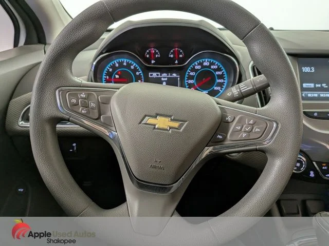 Used 2018 White Chevrolet LT image 16