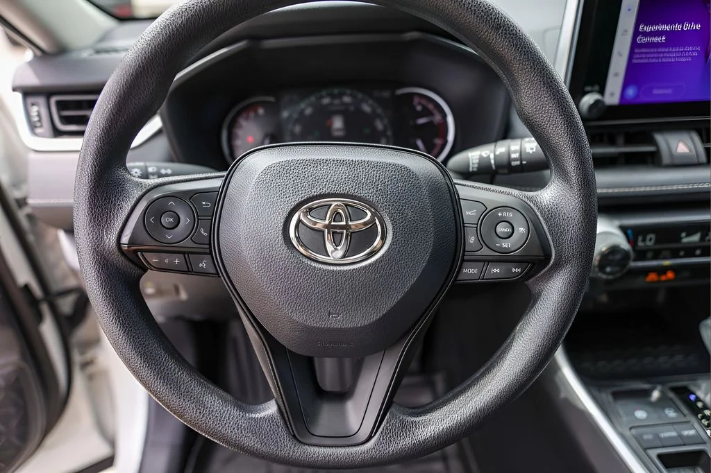 Used 2025 White Toyota XLE image 12