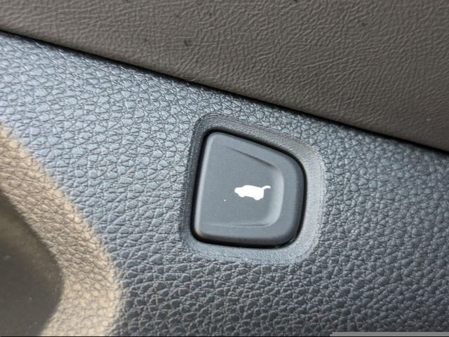 New 2026 Solar Silver Metallic Acura Advance Package image 33