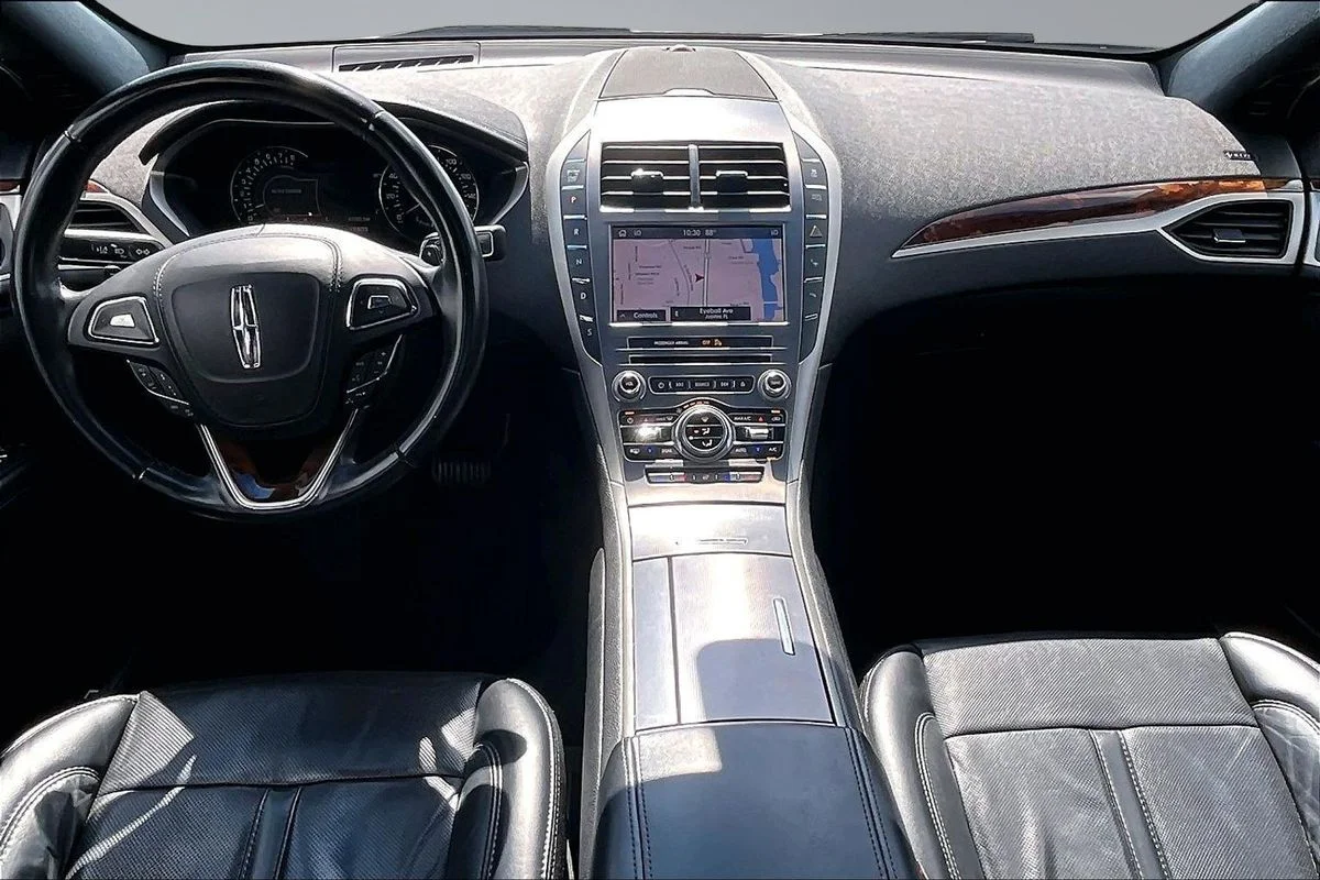 Used 2019 Silver Lincoln Reserve II image 7