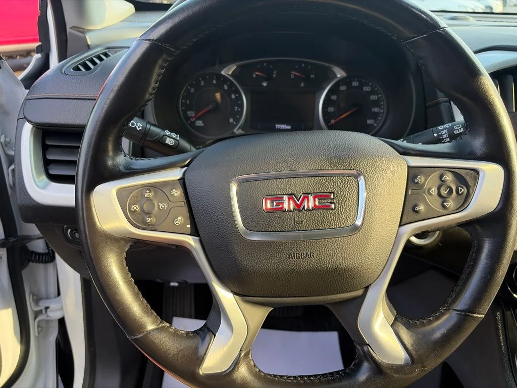 Used 2021 White GMC SLT image 21