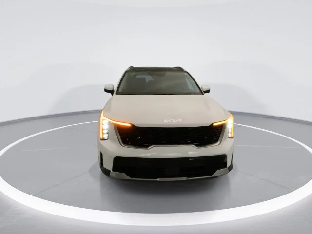 Used 2026 White Kia S image 7