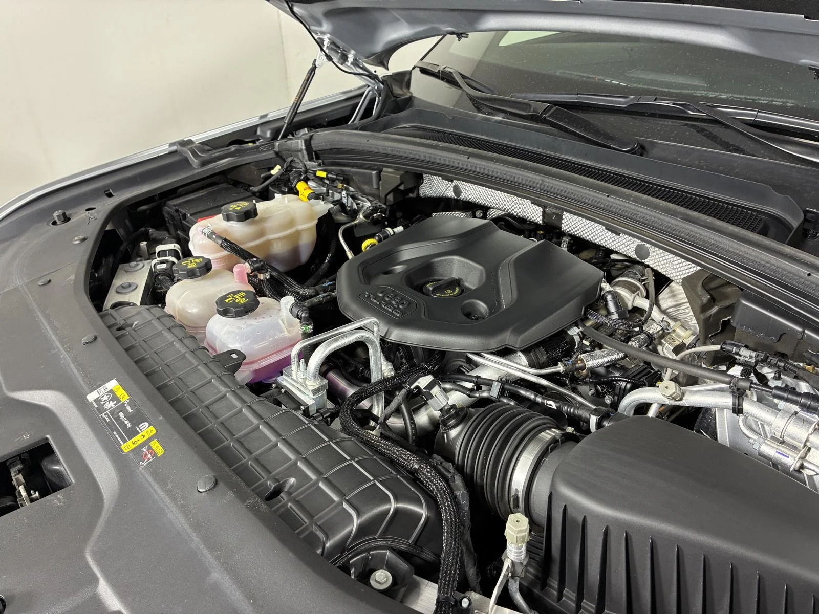 Used 2023 Silver Zynith Jeep Trailhawk image 13