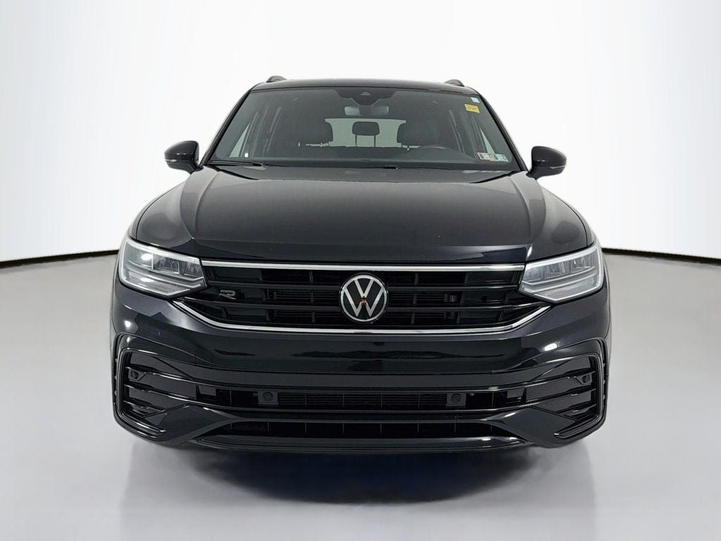 Used 2024 Deep Black Pearl Volkswagen 2.0T SE R-Line Black 4MOTION image 2