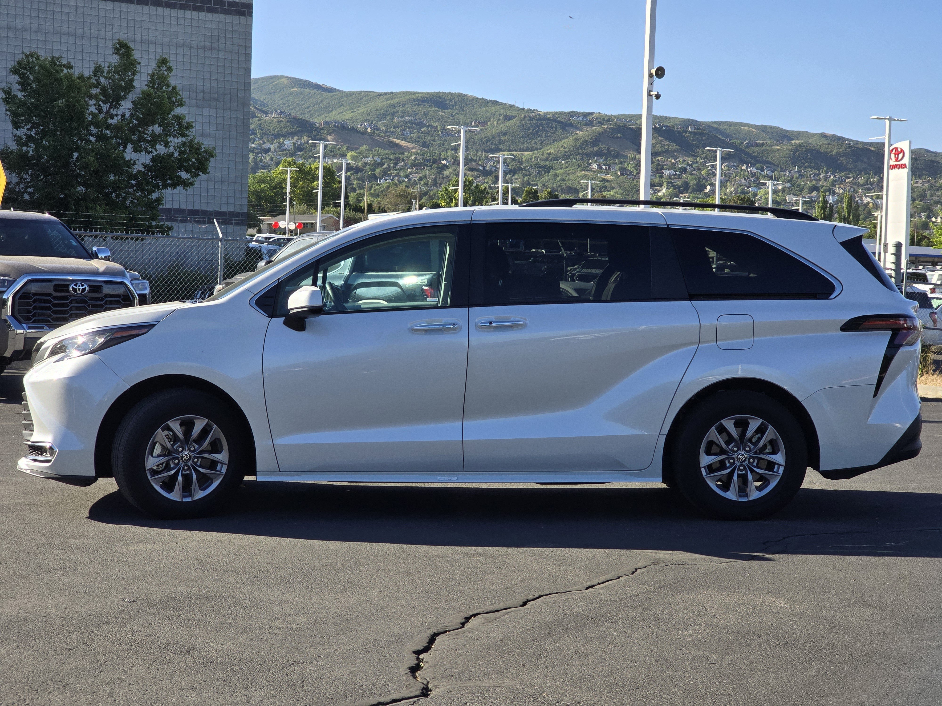 Used 2024 Pearl Toyota XLE image 21