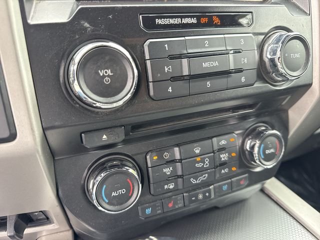 2015 Ford F-150 Lariat - Photo 19