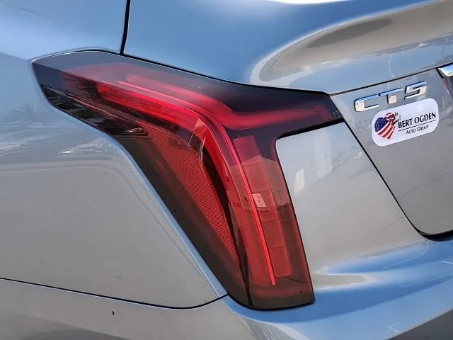 Used 2023 ARGENT SILVER METALLIC Cadillac Luxury image 8