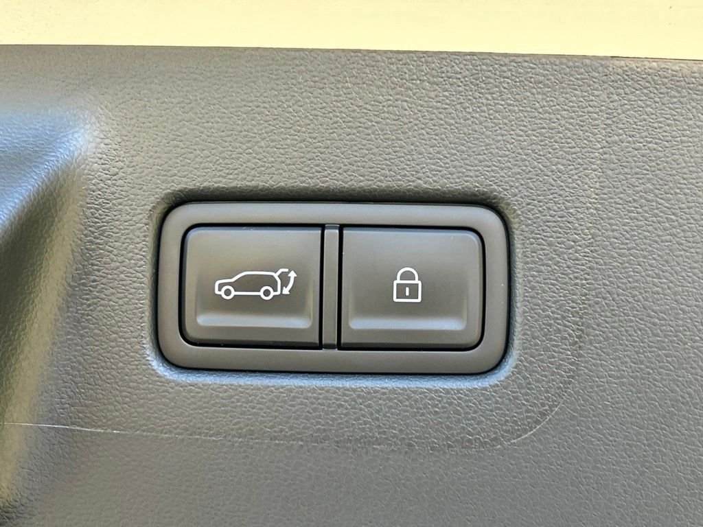 Used 2026 White Hyundai SEL image 52