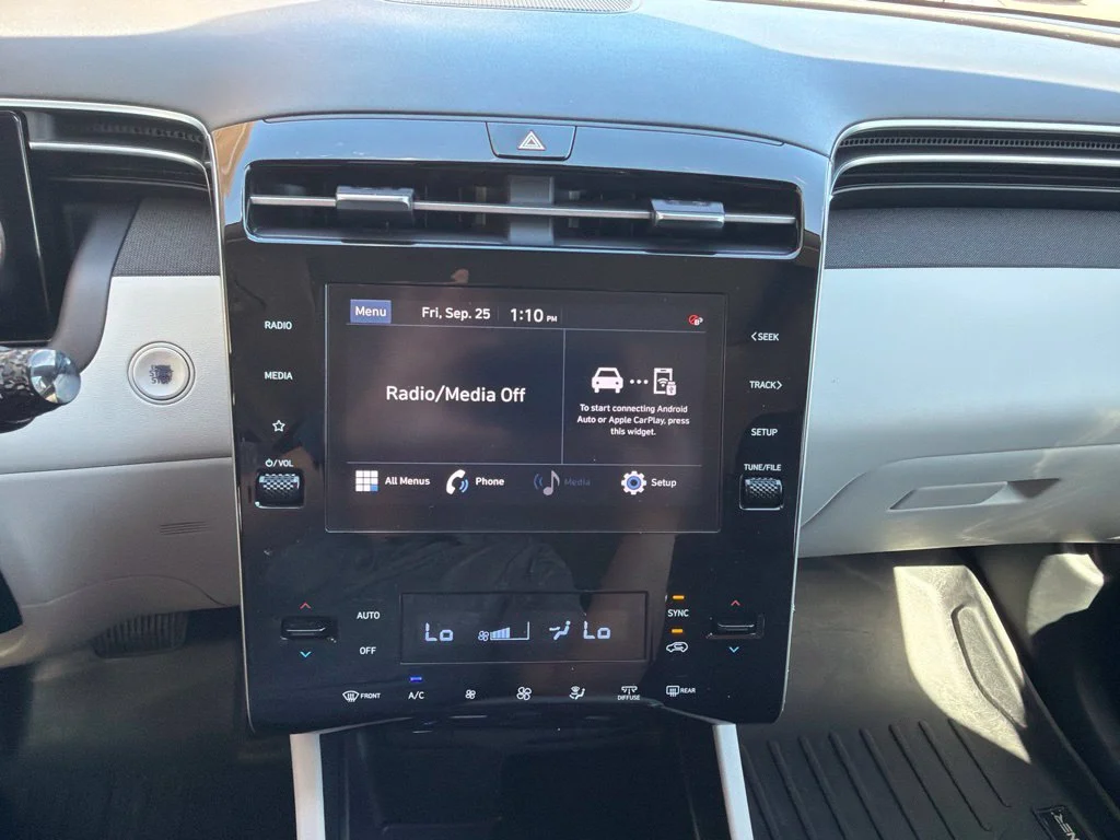 Used 2022 Gray Hyundai SEL image 14