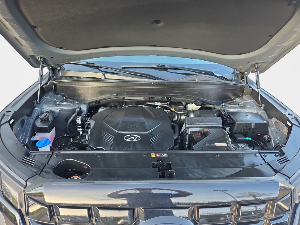Used 2025 Graphite Hyundai SEL image 23