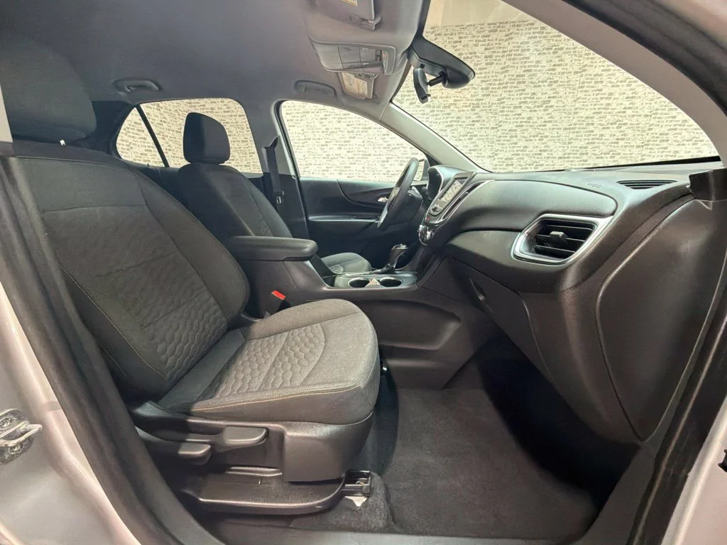 Used 2021 Silver Ice Metallic Chevrolet LT image 11
