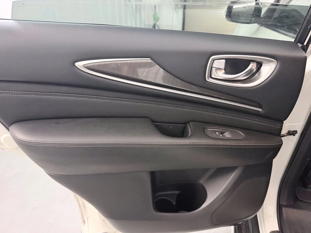 Used 2017 Majestic INFINITI Base image 33