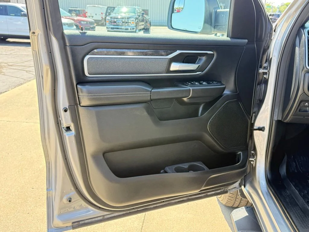Used 2023 Silver Ram Big Horn/Lone Star image 15