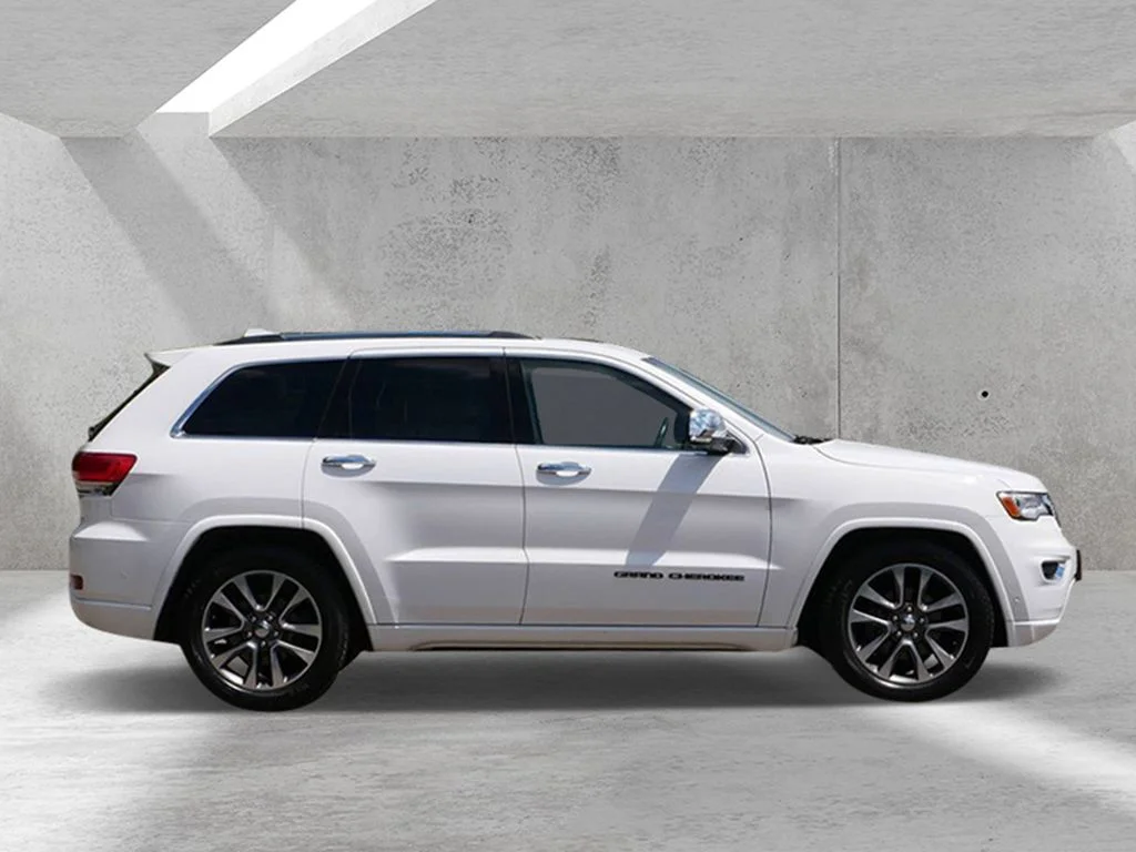 Used 2018 Jeep Grand Cherokee Overland with VIN 1C4RJFCG0JC320922 for sale in White Bear Lake, Minnesota