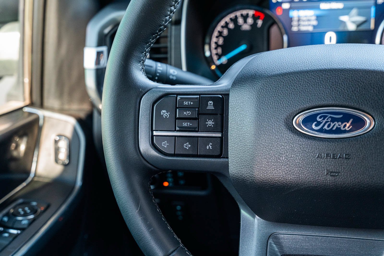 Certified Used 2023 Black Ford XLT image 28