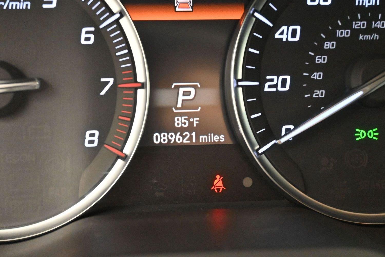 Used 2018 White Diamond Pearl Acura w/Technology Pkg image 24