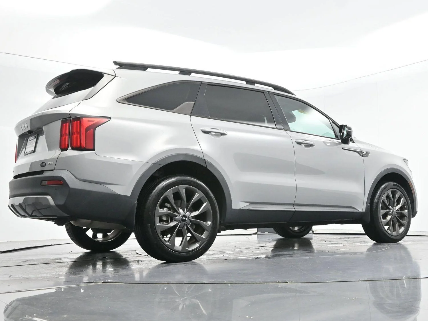 Used 2023 Wolf Gray Kia X-Line SX Prestige image 60