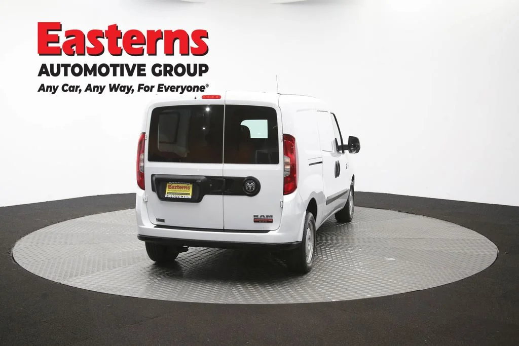 Used 2022 White Ram Base image 37