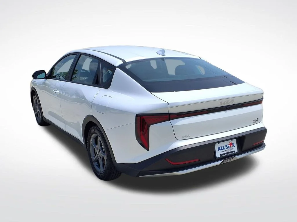 Used 2025 White Kia LXS image 6