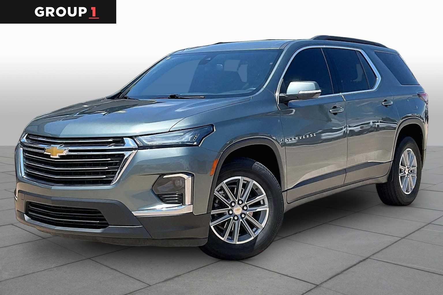 2023 Chevrolet Traverse LT Cloth