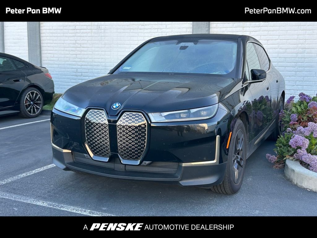 2023 BMW iX xDrive50's photo