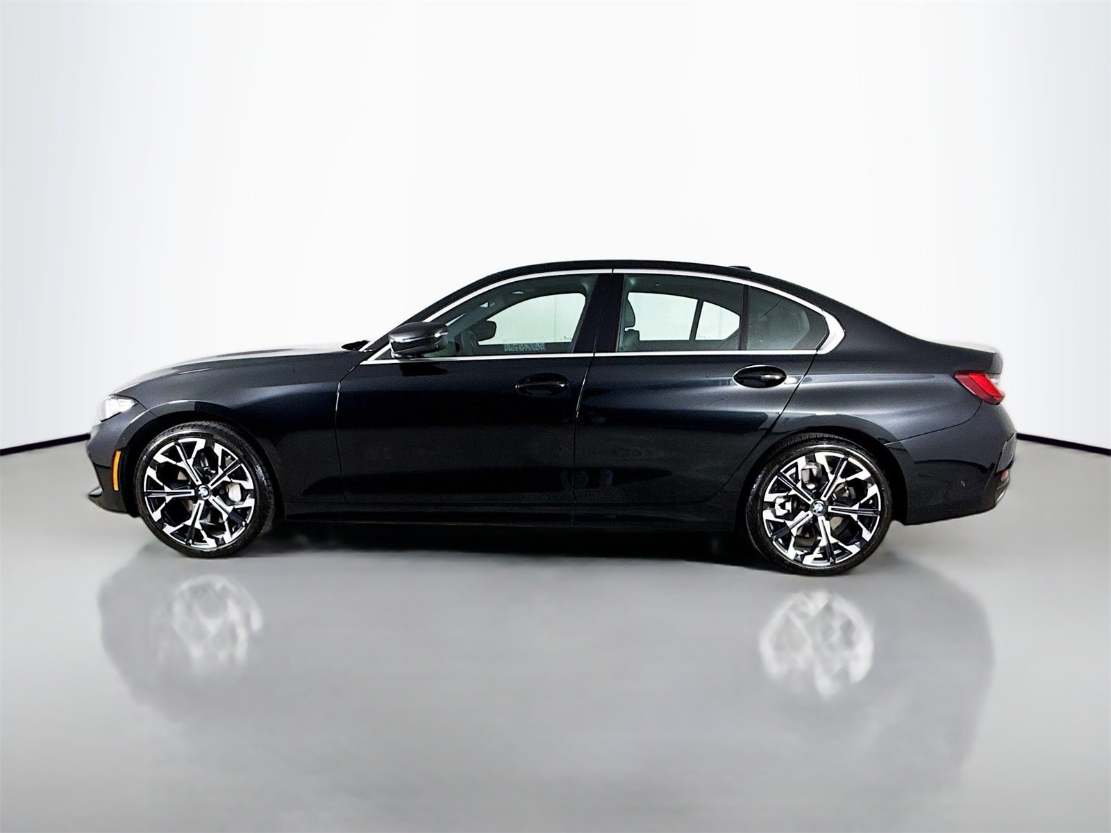 2025 Bmw 330i photo 4