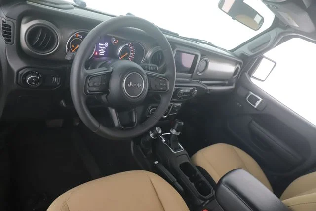 Used 2023 Black Jeep Sport S image 17
