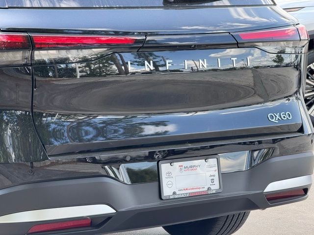 New 2026 MINERAL BLACK INFINITI Luxe FWD image 9