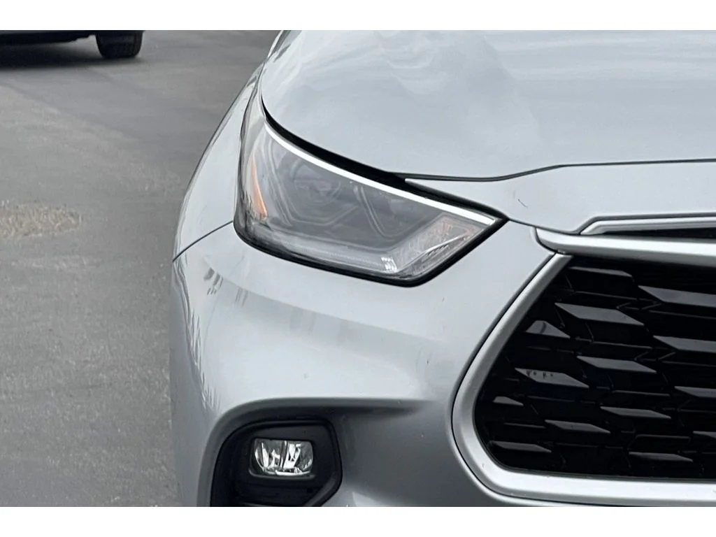 Used 2021 Celestial Silver Metallic Toyota LE image 44
